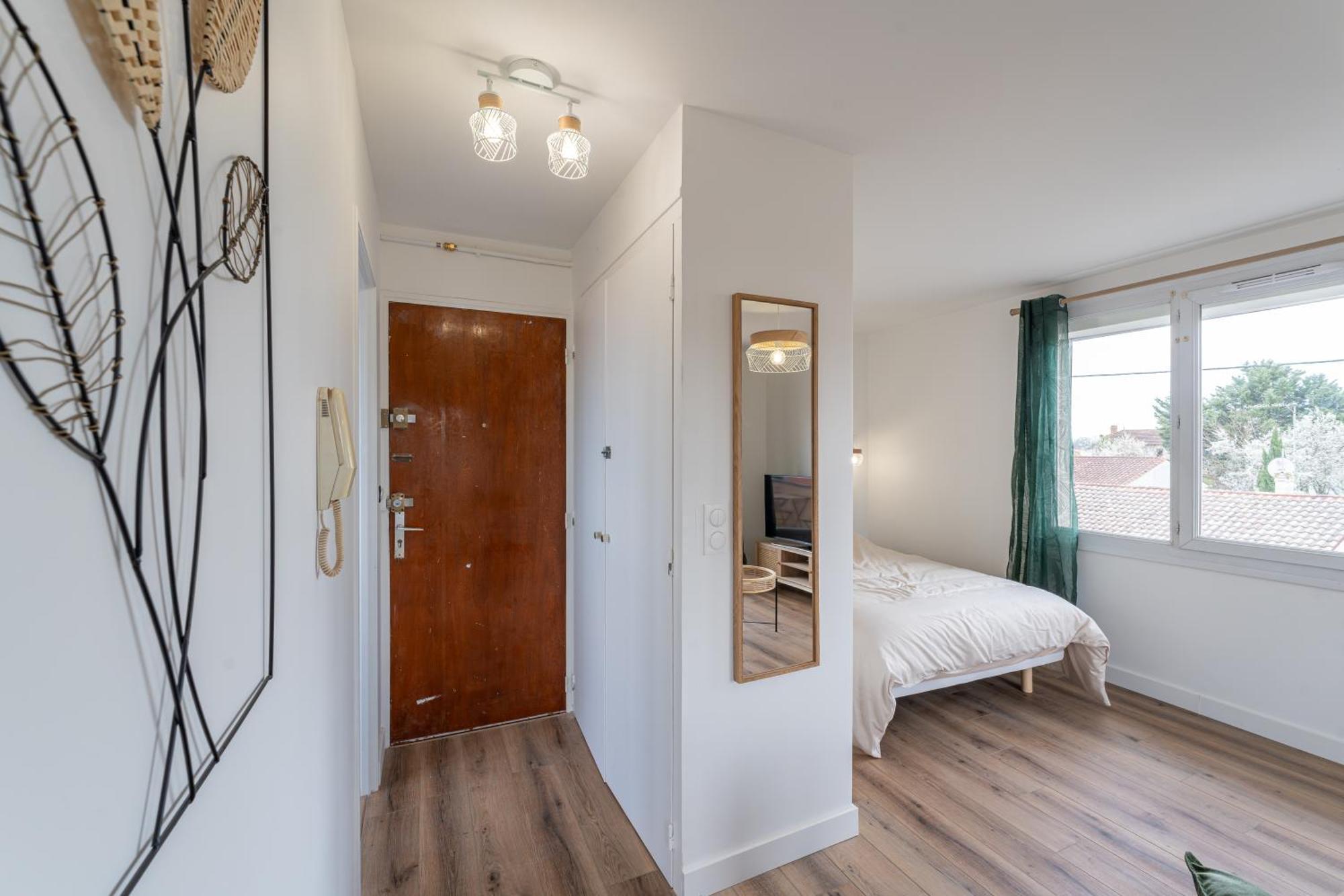 Bordeaux - Ma Residence Privee เบกเลส์ ภายนอก รูปภาพ