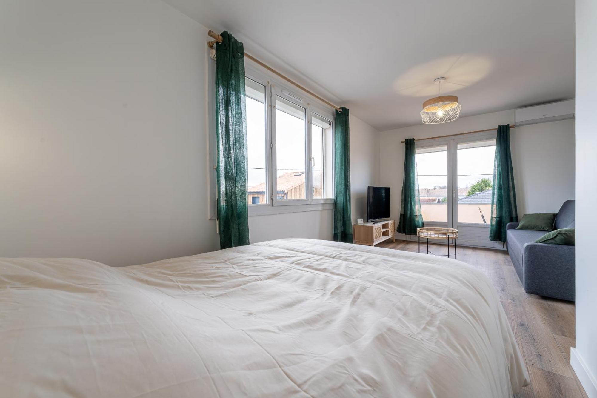 Bordeaux - Ma Residence Privee เบกเลส์ ภายนอก รูปภาพ