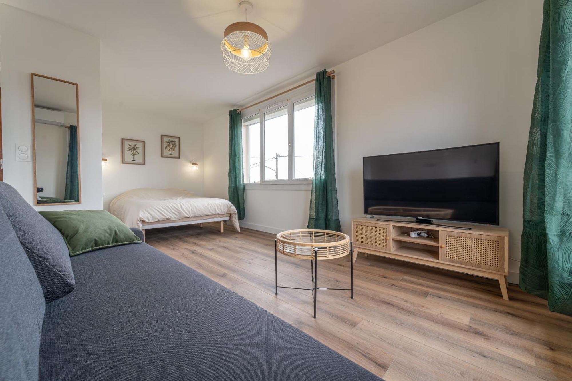 Bordeaux - Ma Residence Privee เบกเลส์ ภายนอก รูปภาพ