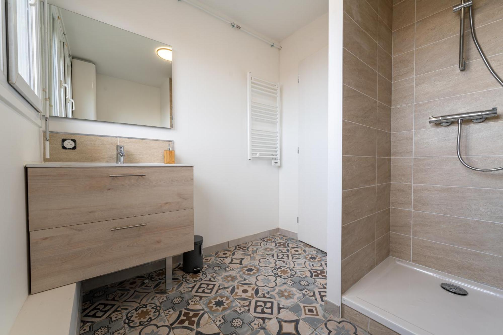 Bordeaux - Ma Residence Privee เบกเลส์ ภายนอก รูปภาพ
